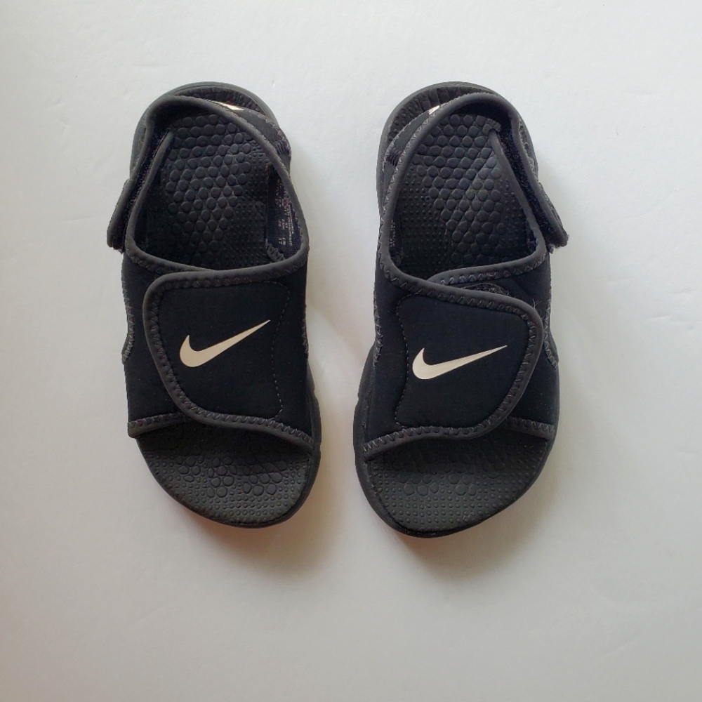 Nike Sandals Boy Toddler Size 11C Black White
